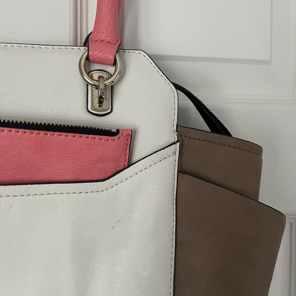 GUESS Shoulder Bag - Picture 3 of 12